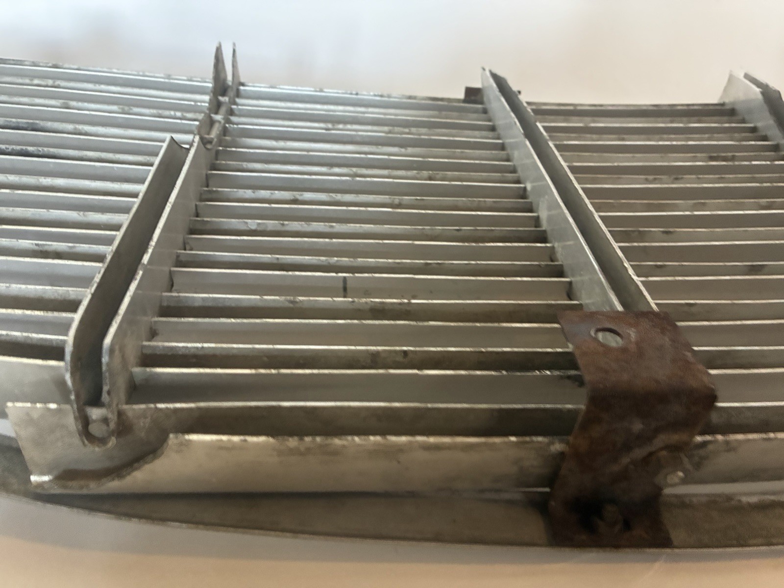 Aston Martin DB5 1965 Bumper grille