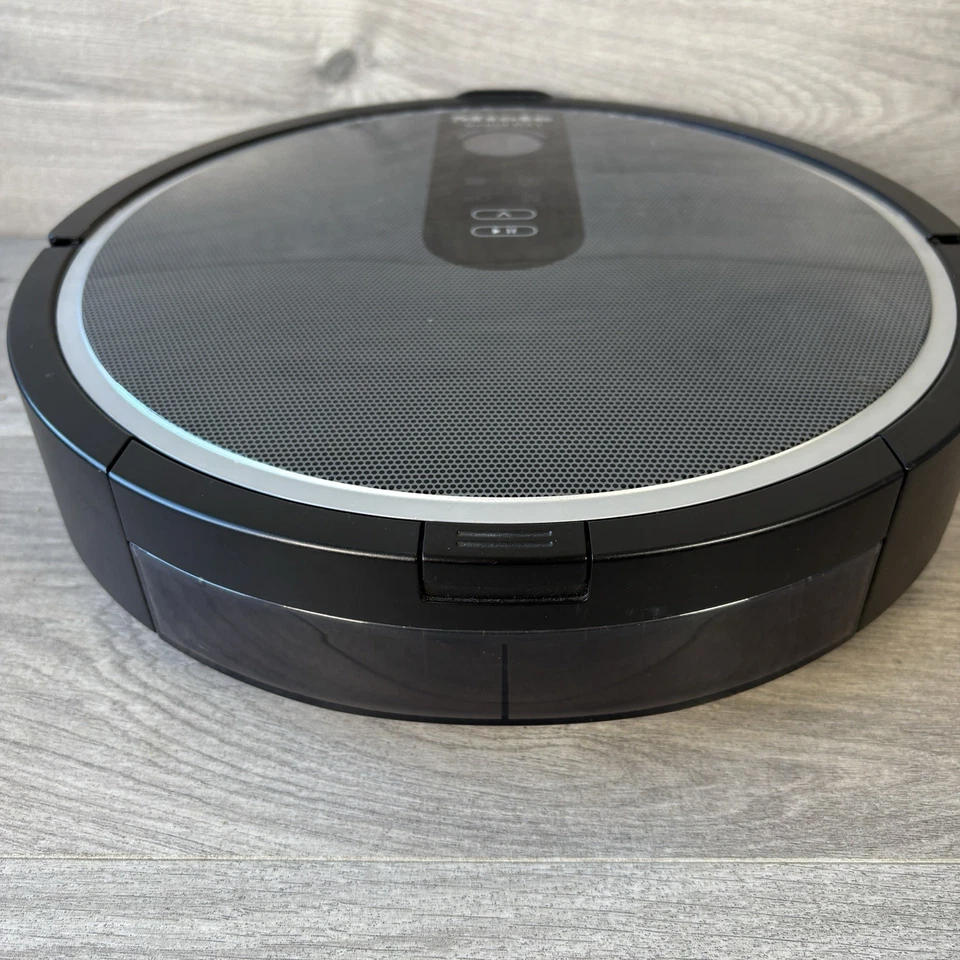 Miele Scout RX1 Robot Vacuum Cleaner - FAULTY - F1 Fault - For Spares / Repair - Image 4 of 4