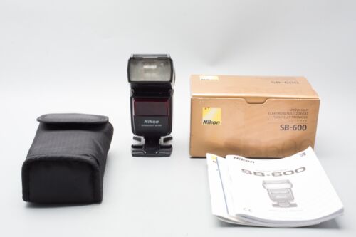Nikon Speedlight SB-600 Shoe Mount Flash Unit for Nikon DSLR Camera - Picture 1 of 11