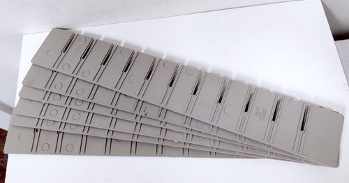 Metro Olympic DS93030 Plastic Short Divider 15-1/2”L x 2-3/8”H, Gray - Lot/6