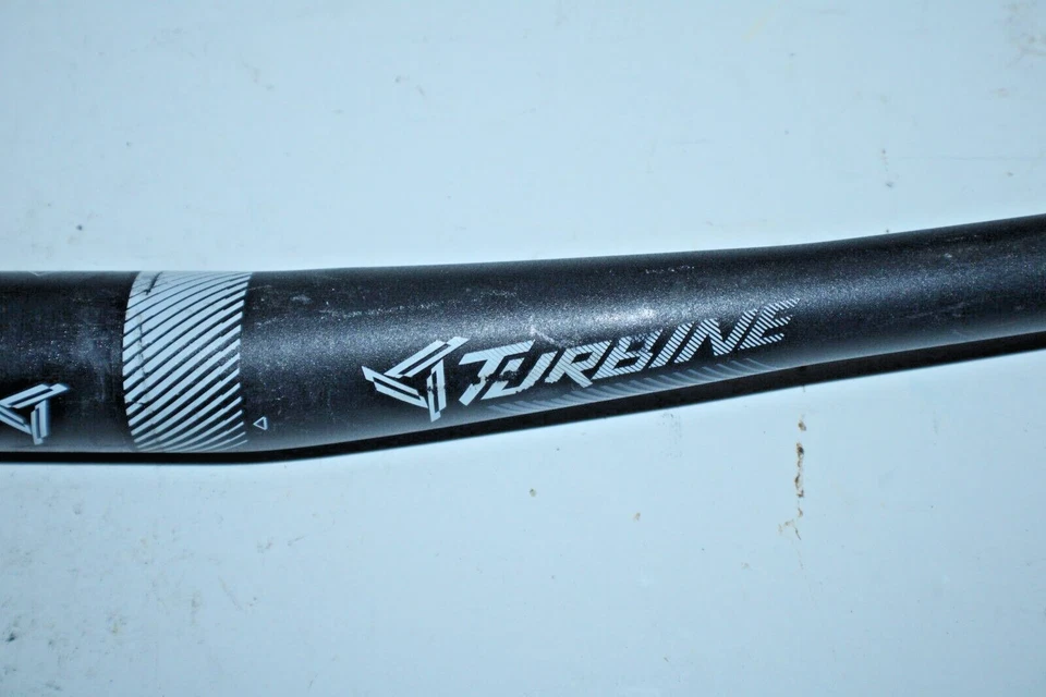 Barra plana Raceface Turbina MTB Manillar 34/22,2 mm 74 cm 10 mm Elevación 8° ¡Envío a EE. UU.! Foto 3 de 4