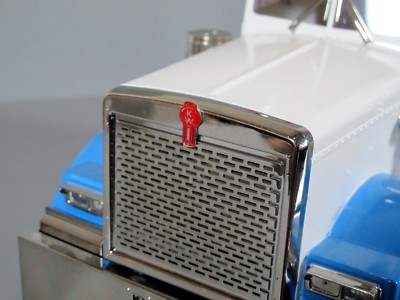 1pc 1.8cm Kenworth ''KW'' Logo Emblem Tamiya R/C 1/14 King Grand Hauler Globeliner