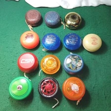 Vtg 13 Different Yo-Yo's Duncan, champ, Planet Lunch, Hot Wheels, CSR.