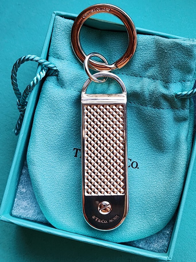 Tiffany & Co Sterling Silver Diamond Point USB Key Ring | eBay Tiffany & Co Sterling Silver Diamond Point USB Key Ring | eBay