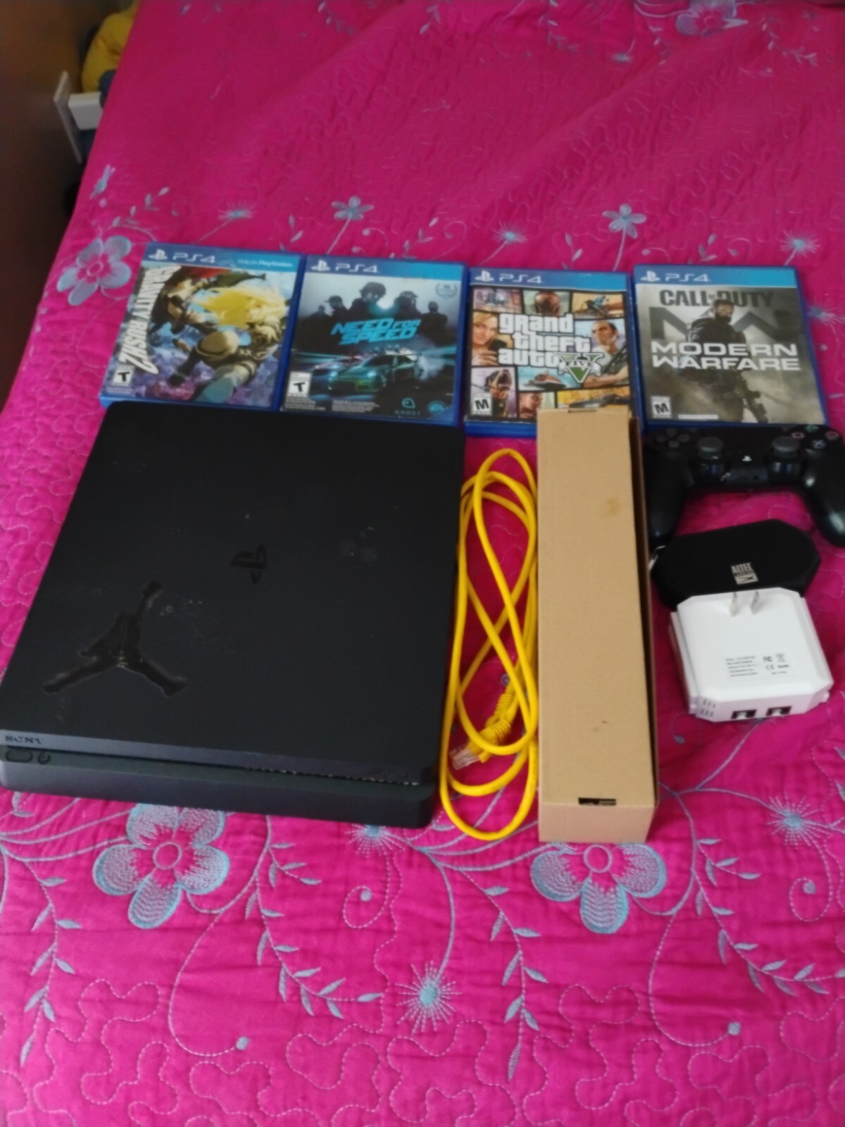 Ps4 Slim Bundle (GTA 5, CoD modern Warfare 1, Need For Speed) Brown Box=Cables