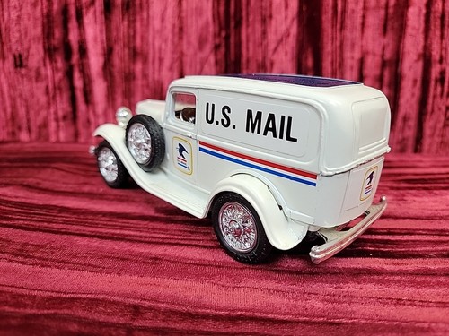 USPS US MAIL 1932 FORD PANEL VAN DELIVERY TRUCK Post Office DIECAST BANK Ertl - Picture 5 of 15