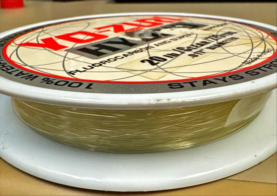 YO-ZURI 混合鱼线 ~ 透明 Flurocarbon & 尼龙 ~ 275yd ~ 20 磅 0.017 直径 — 第 2/2 张图片