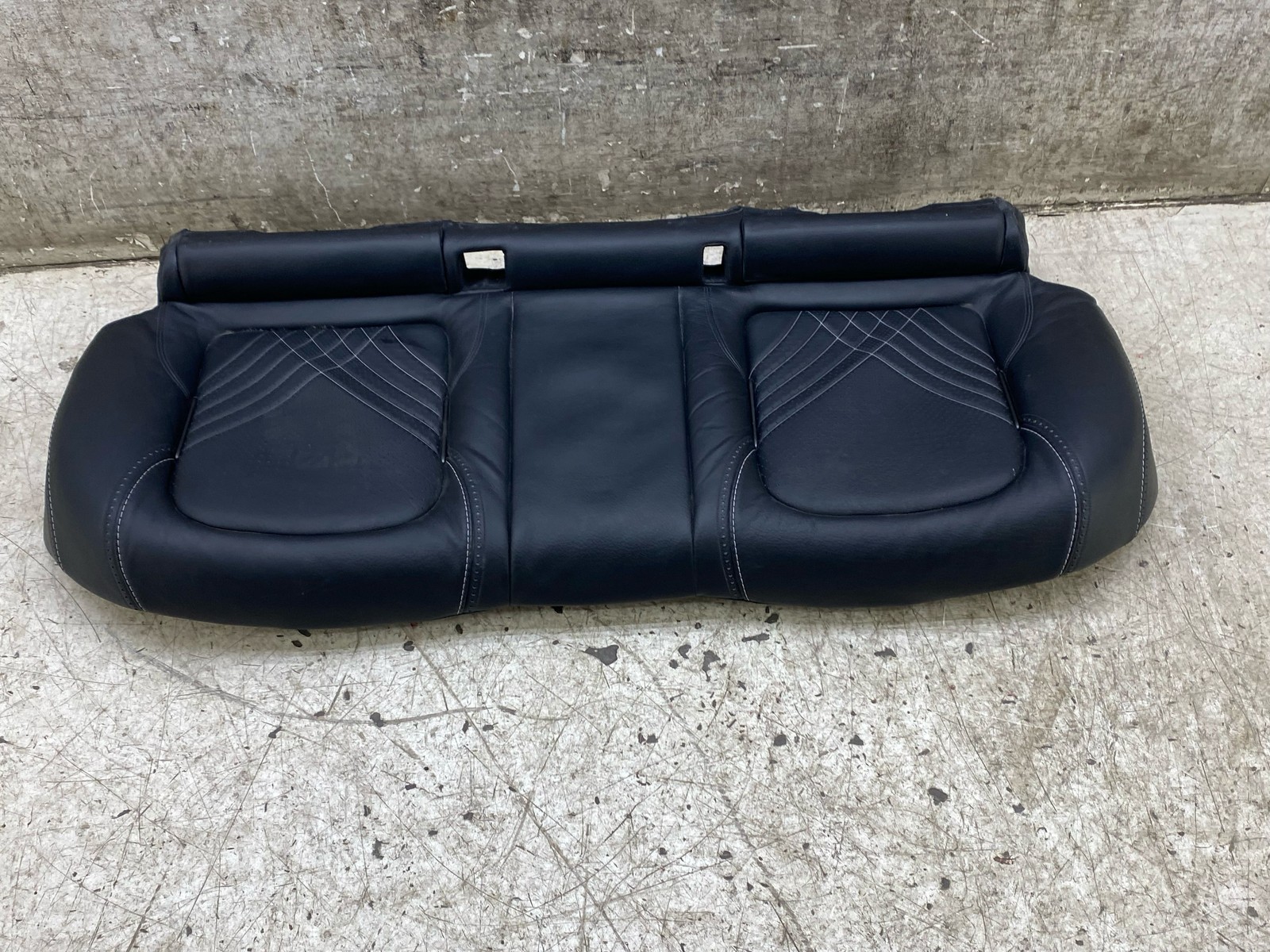2020-2024 ASTON MARTIN DBX OEM REAR LOWER BENCH SEAT CUSHION HEATED & VENTILATED