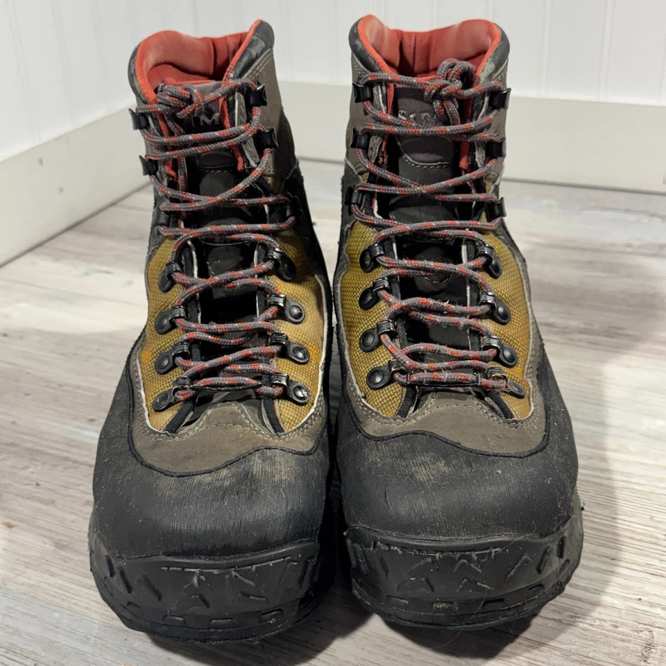 Botas de guata de pesca con mosca riberadas Simms talla 8 con suelas de goma con tachuelas de metal Foto 3 de 4