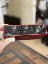 Focusrite Scarlett 2i2 3rd Gen. 2-Channel USB...