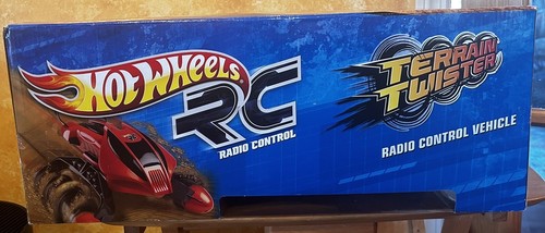 Terrain Twister - Hot Wheels (Red) - Picture 5 of 6