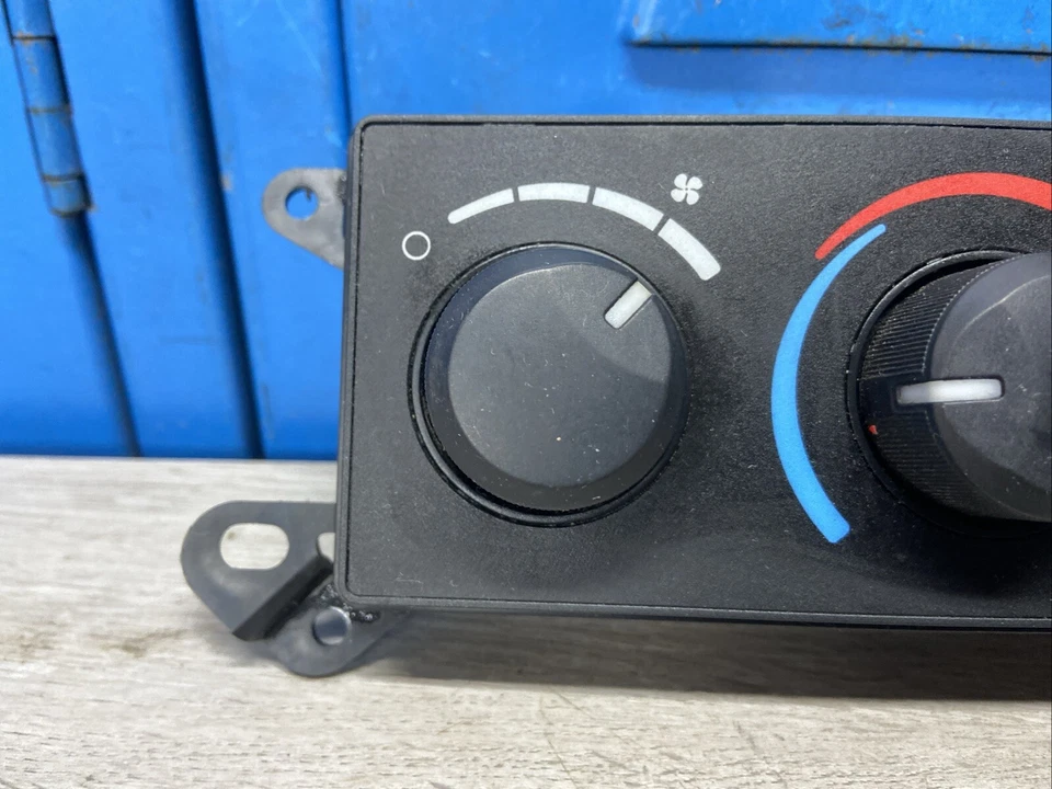 Dodge Ram 1500 2500 3500 2006-2008 calefacción aire acondicionado control de temperatura Foto 2 de 4