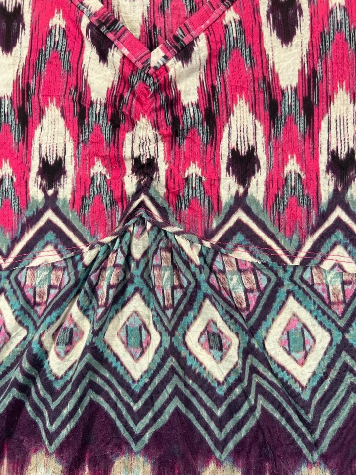 Blusa Top LIZWear Mujer Camisa Rosa Mediana Azteca Chevron Cuello en V Manga Acampanada Foto 2 de 4