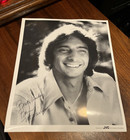 Vintage 1970s Barry Manilow JVC Press Photo 8x10 Black and White — photo 1
