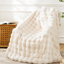 Faux Fur Throw Blanket for Couch Plush Soft Double-Sided Bubble Blanket for