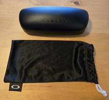 AUTHENTIC OAKLEY BLACK CLAMSHELL HARD EYEGLASS CASE WITH BAG