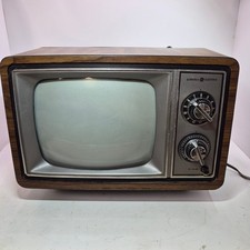 Vintage General Electric Woodgrain Portable CRT TV Retro Analog Television GE