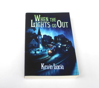 When the Lights Go Out by Kevin Lucia - Paperback / Softback