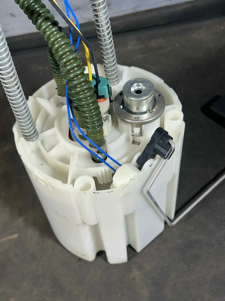 Fits 2007-2008 Chevrolet Silverado Fuel Pump OEM:19209146 Foto 2 de 4