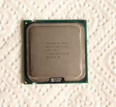 CPU Intel Core 2 Duo / E8600 / SLB9L / 3.33GHz / 6M / 1333 / 06 / Sockel 775