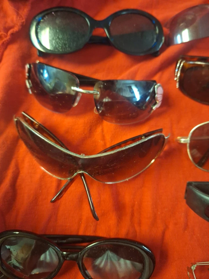 23 pares de gafas de sol Foto 4 de 4