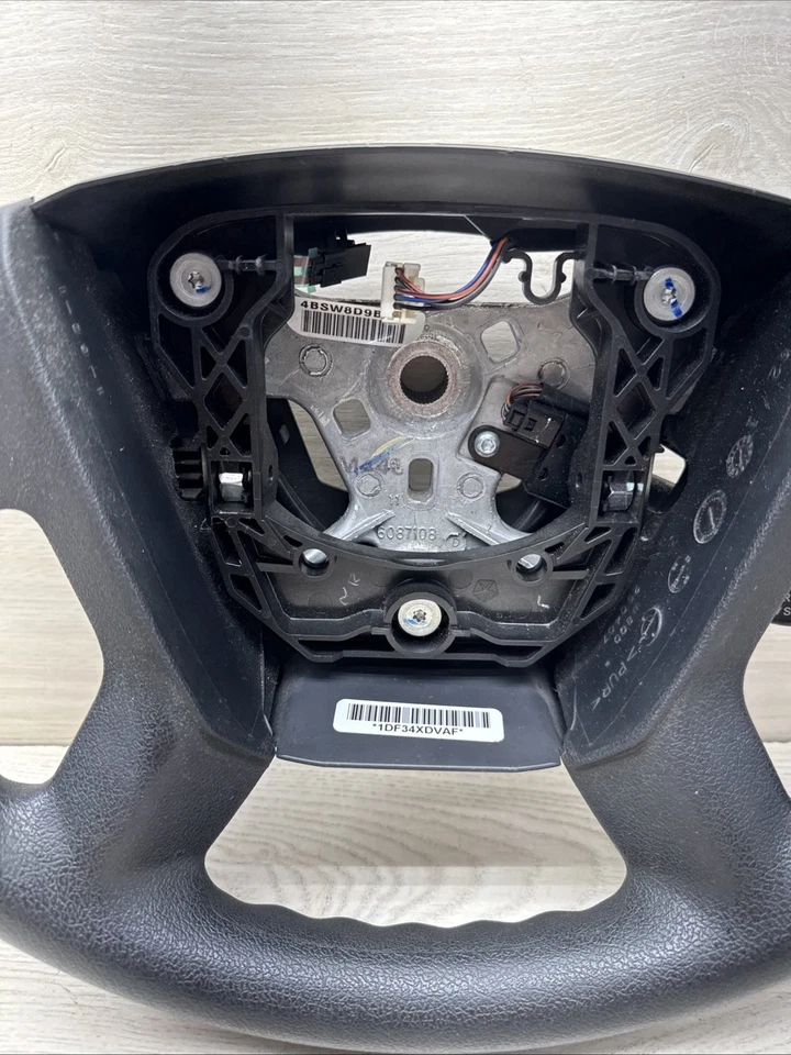 Volante Dodge Caliber 2008-2012 con crucero  Foto 4 de 4