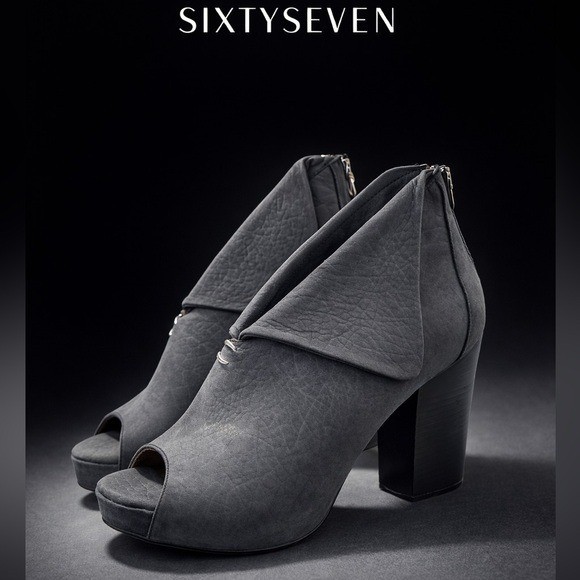 "Botines al tobillo SixtySeven de cuero gris punta abierta textura raya tacón de 4"" nuevos sin caja spa"