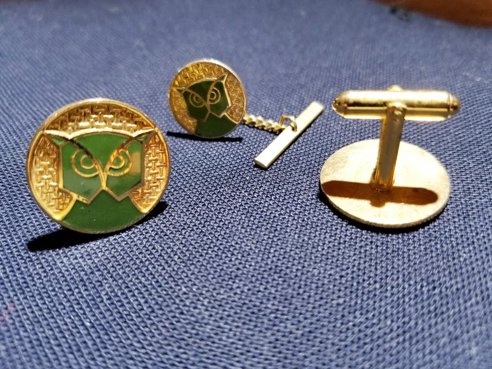 RARE London Badge Green OWL face Gold Cufflinks, Stud Set, Lapel Pin HTF - Изображение 3 из 4