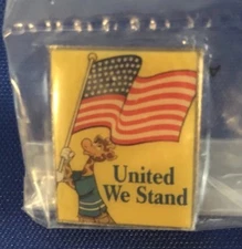 TOYS R US Geoffrey Giraff Employee United We Stand Collectible Pin 9/11 Tribute