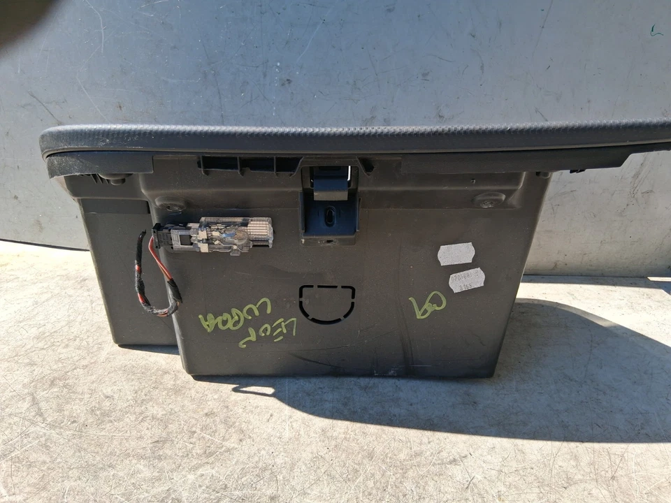 2009 SEAT LEON MK2 NS PORTA-LUVAS COMPARTIMENTO DE ARMAZENAMENTO LATERAL DO PASSAGEIRO - Imagem 4 de 4