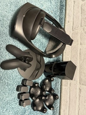 Full VR Setup   Quest Pro + 4x Vive Trackers + Base Stations + Haptic Vest X40