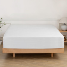 White Full Size Premium 1800 Super Soft Deep Pocket Microfiber Fitted Sheet