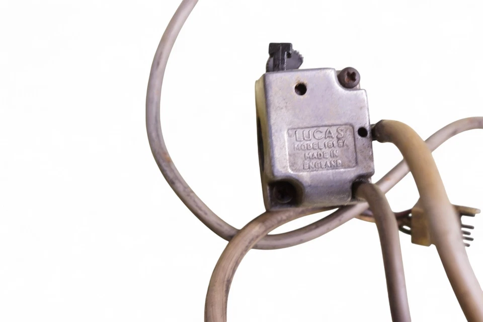 Triumph TR5T TR5 1973 Daytona Trophy Trail 500 T100C interruptor izquierdo *RVG9 Foto 3 de 4