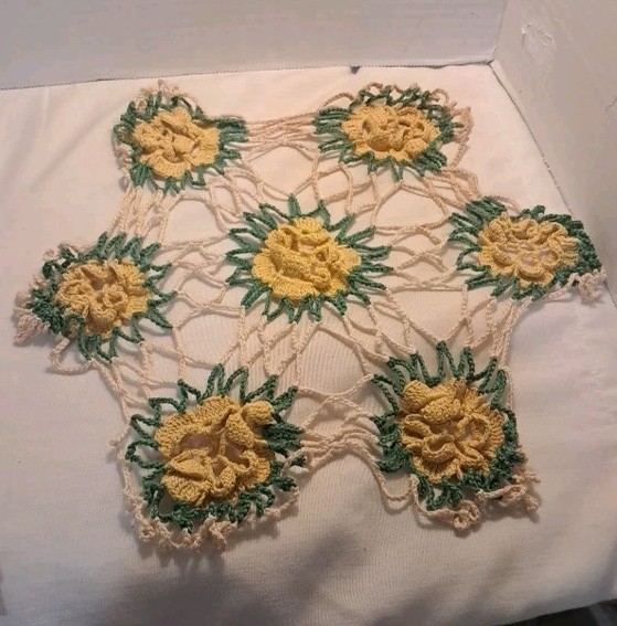 VTG Handcrocheted Yellow/White/Green Lge Doily 12"