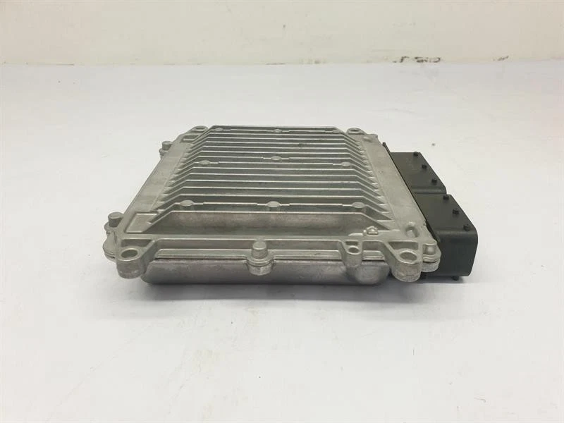 Honda CR-V 2010 motor ecu 2,2 diésel N22B3 37820RFWG63 Foto 3 de 4
