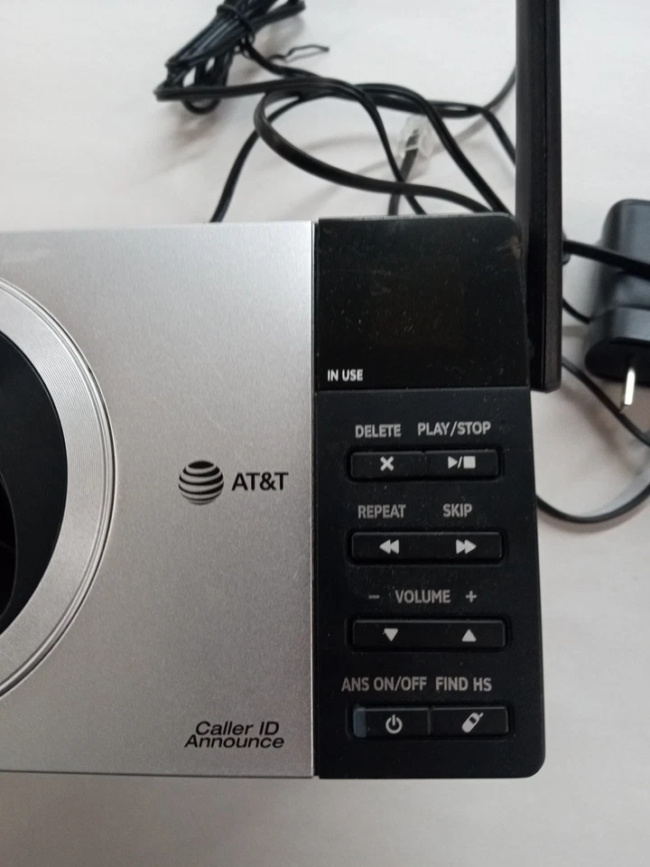 Identificador de llamadas de AT&T anuncia base de carga y cable de alimentación modelo CL82507 Foto 3 de 4