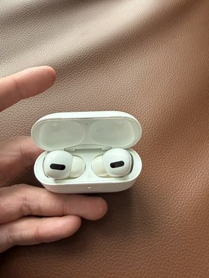 Apple AirPods Pro 1st Gen Wireless Headphones Model A2190