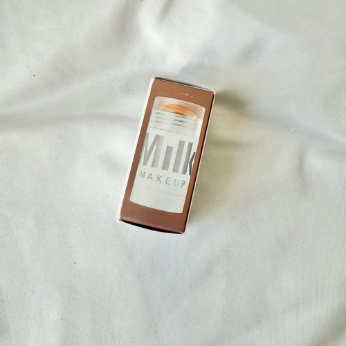 MILK Make-up Highlighter Stick - Flare - volle Größe 0,24 Oz. - Bild 2 von 4