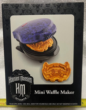 Mini gofrera Disney The Haunted Mansion Gárgola - Nueva en caja