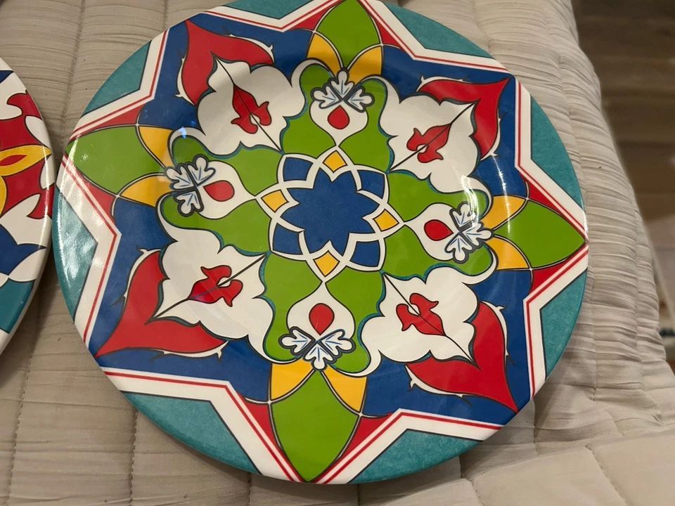 Набор из четырех (4) красочных турецких тарелок для салата/десерта с меламином 9 дюймов - Изображение 2 из 4