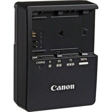 Canon LC-E6 Compact Battery Charger for the LP-E6 Battery Packs