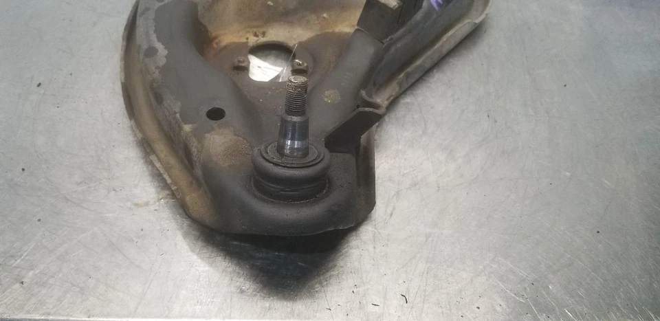 97 CHEVY EXPRESS 1500 BRAZO DE CONTROL INFERIOR CONDUCTOR DELANTERO IZQUIERDO Foto 4 de 4