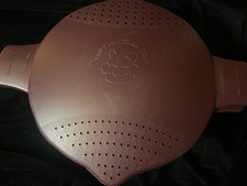 PAMPERED CHEF LARGE 8 Cup 2 Qt MICRO-COOKER MICROWAVE STEAMER STRAINER LID Brown