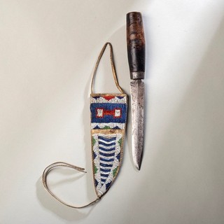 1880 TETON SIOUX KNIFE AND SHEATH NO RESERVE