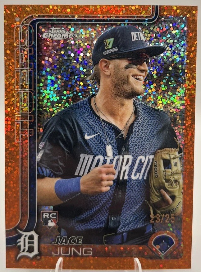 2025 Topps Chrome - Image Variation Jace Jung #225 Orange Speckle Refractor /25
