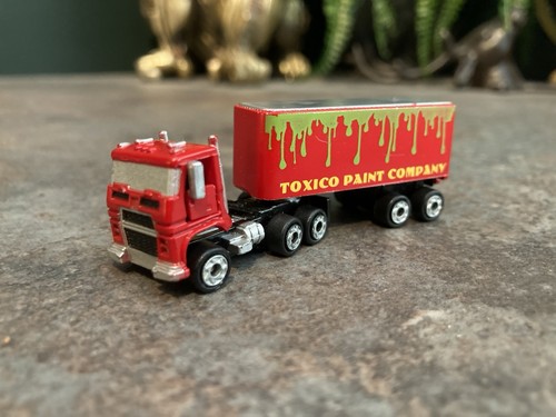 💥Micro Machines semi truck box Galoob LTD Truck red toxico paint company RARE - Picture 8 of 11