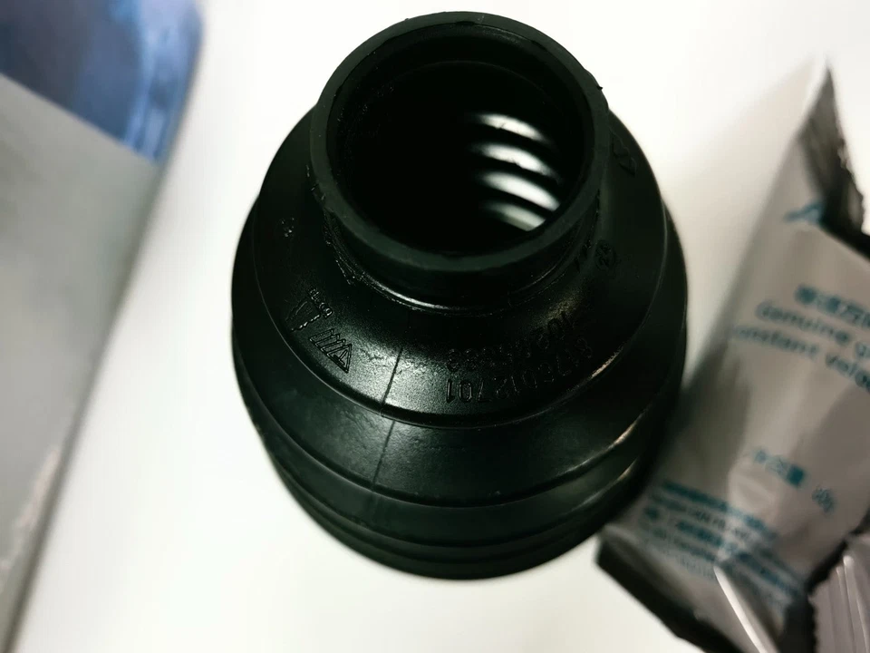 Kit de juntas CV exteriores GKN para Audi A5 Q5 A4 Quattro 8R0498099 - Incluye Derechos de aduana Foto 4 de 4