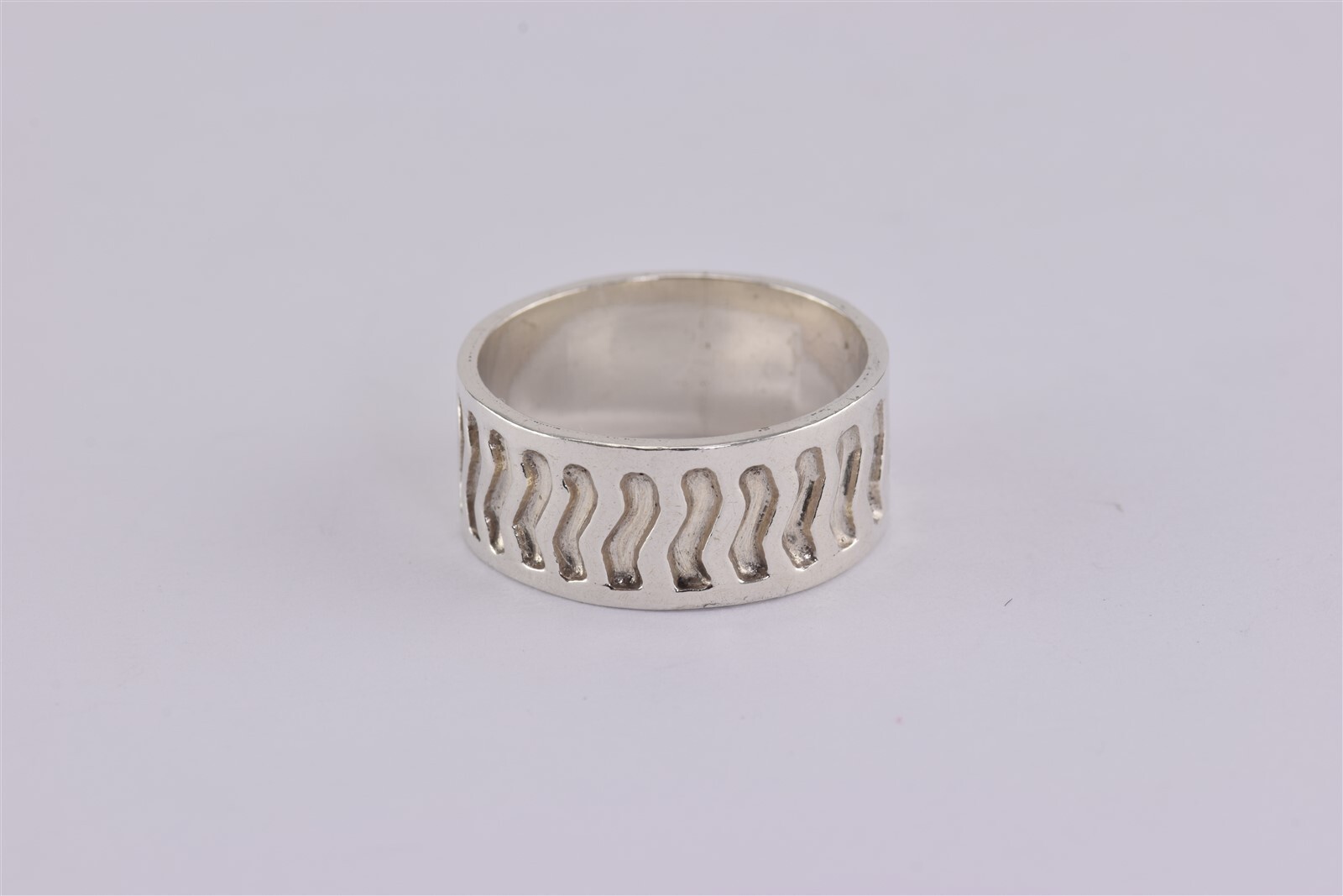 Sterling Silver 8mm Carved Pattern Flat Sided Ban… - image 1