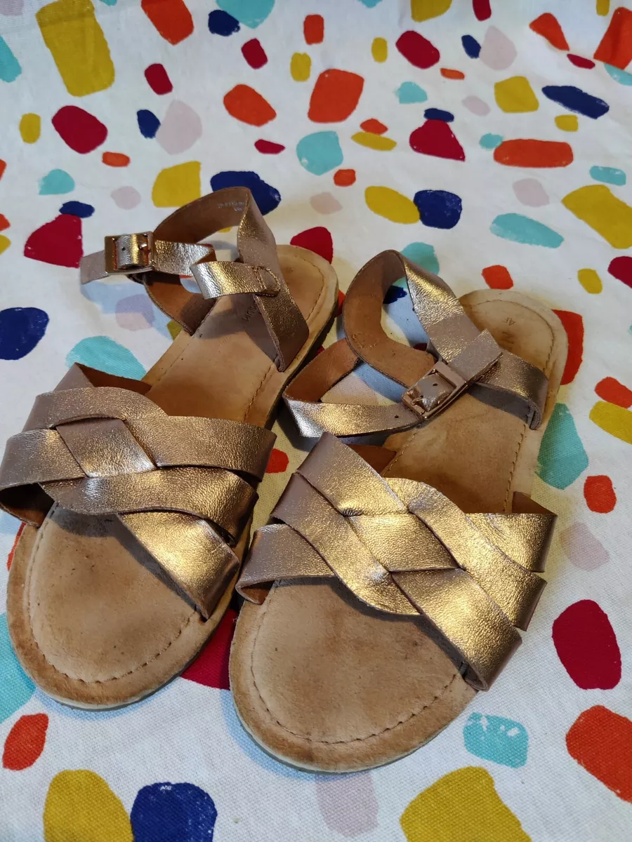 Rose gold hotsell sandals size 6