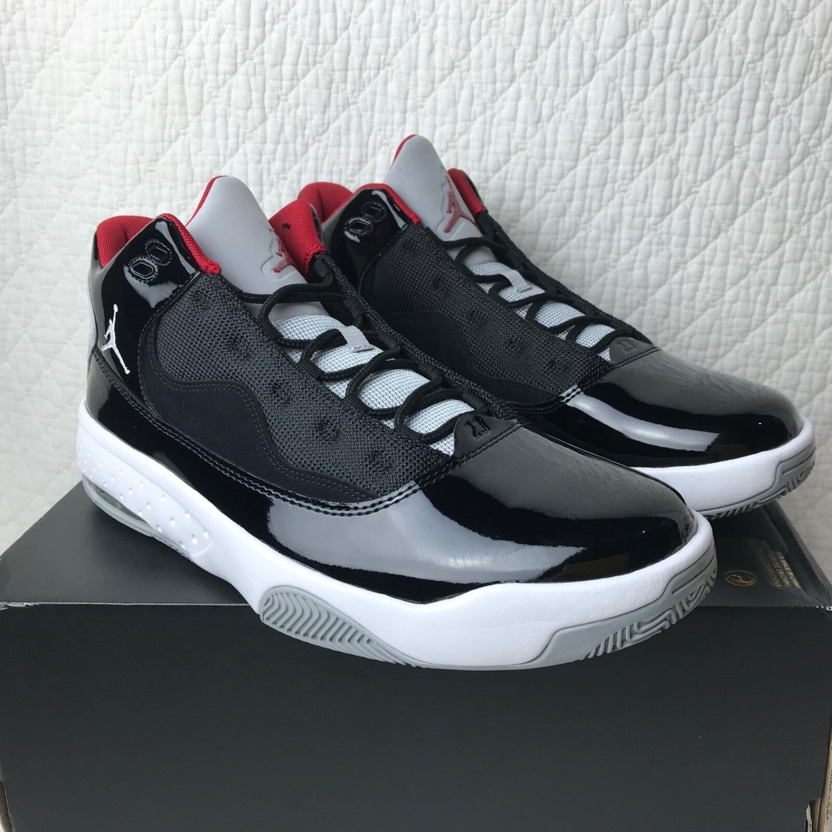 Nike Air Jordan Max Aura 2 Shoes Men's SZ 12 Black/Gym Red Grey